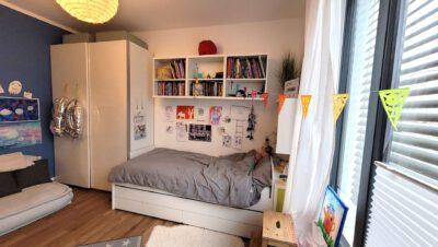 Girl's room before remodel